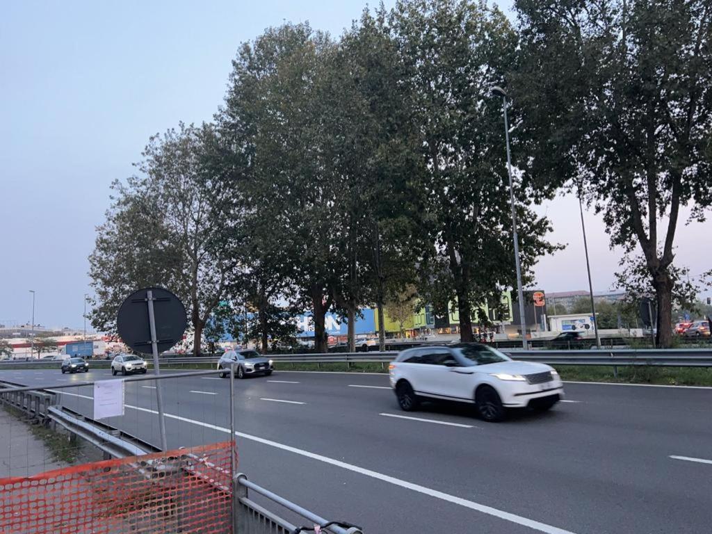Appartamento A Milano, 17 Minuti Dalla Stazione Centrale Fs Cinisello Balsamo Milão Exterior foto